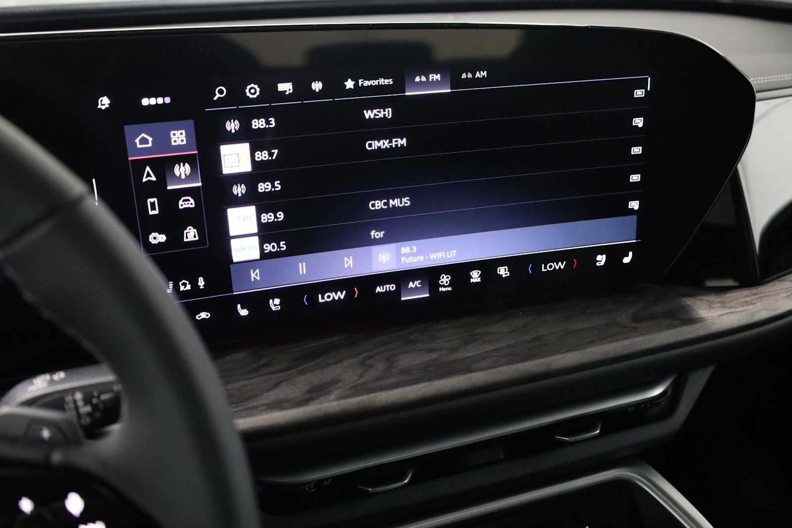 Thumbnail: 2025 Audi Q5 - 30