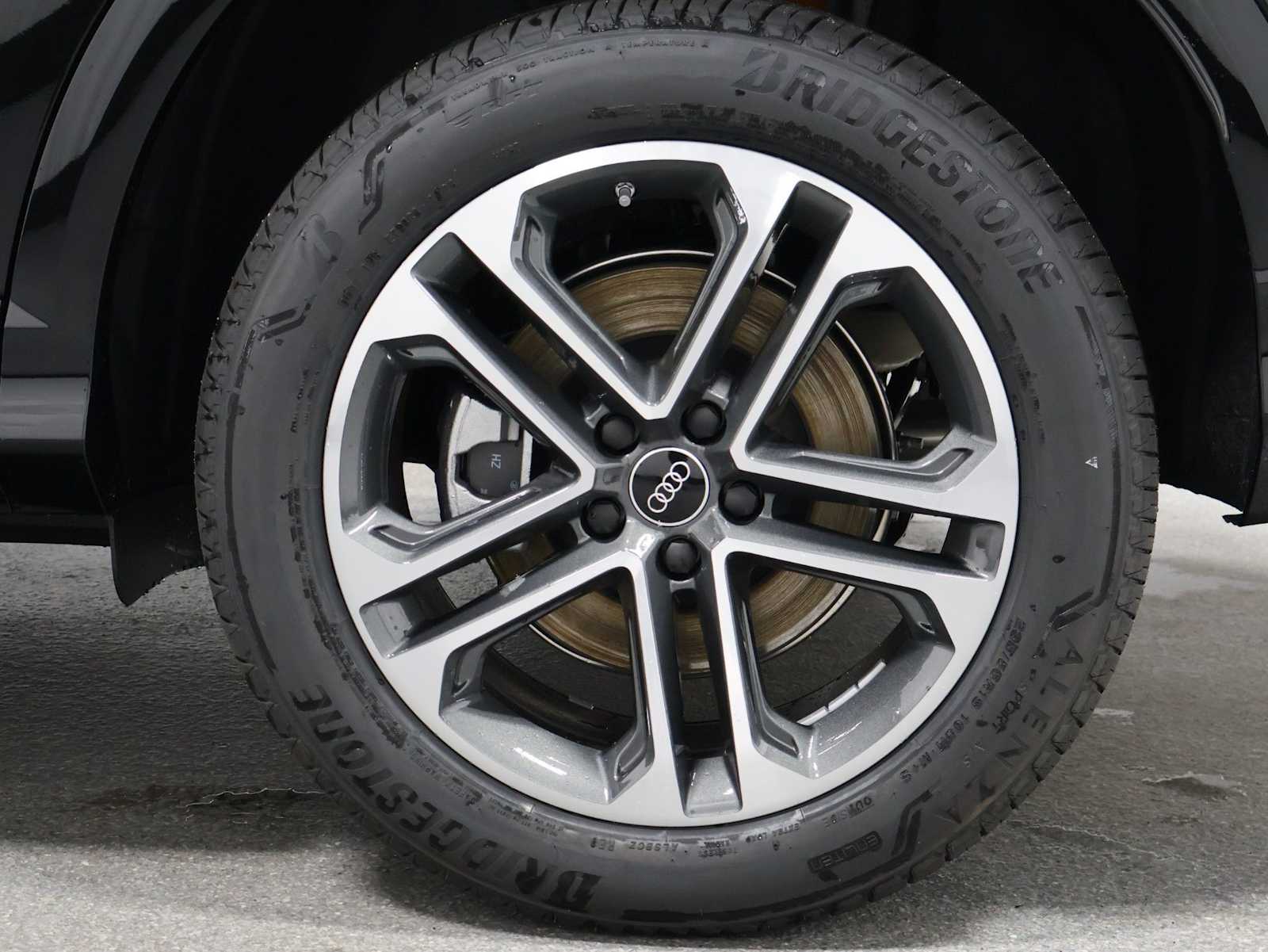 Thumbnail: 2026 Audi Q5 - 38