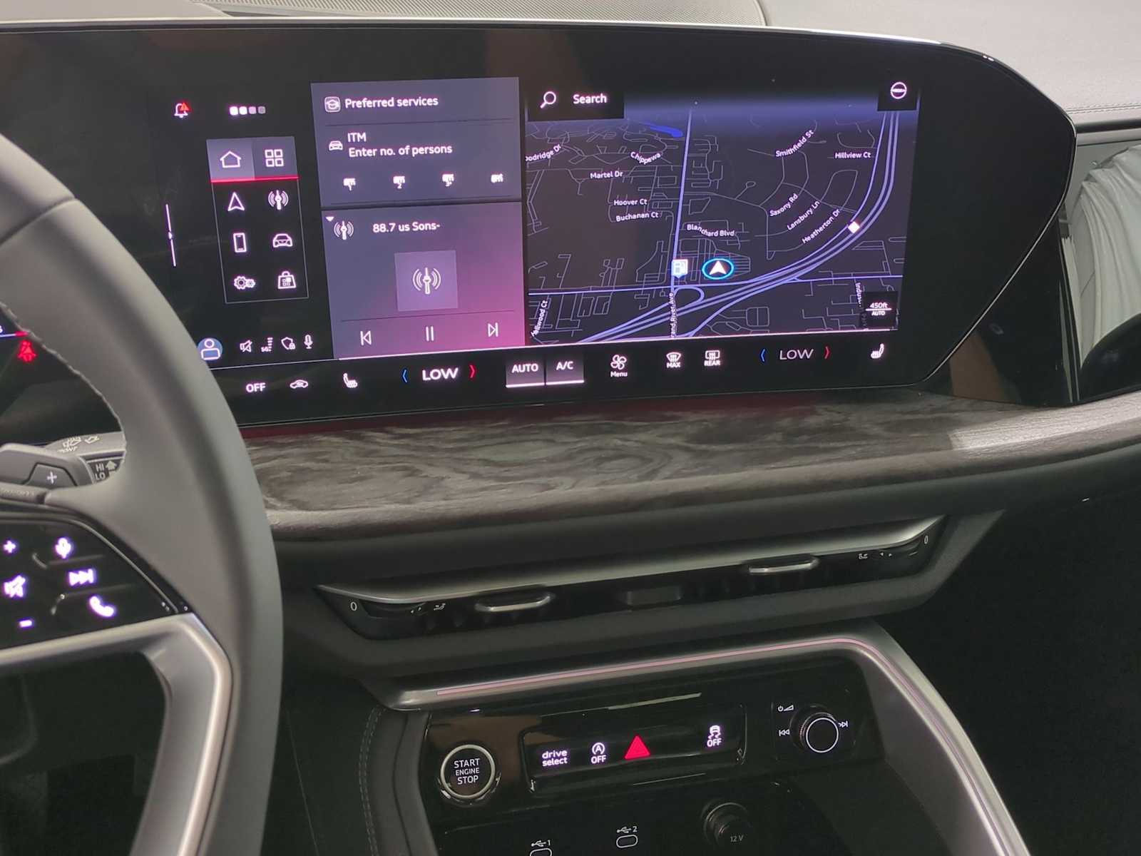 Thumbnail: 2025 Audi Q5 - 22