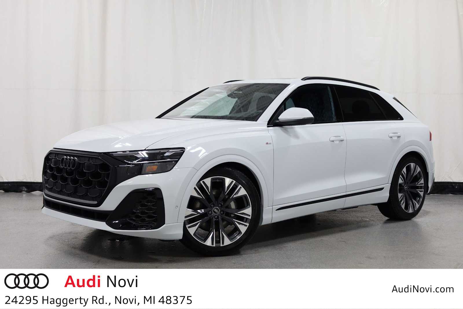 Thumbnail: 2026 Audi Q8 - 1