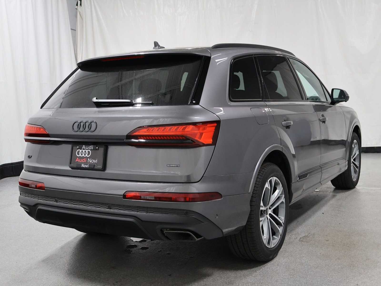 Thumbnail: 2026 Audi Q7 - 8