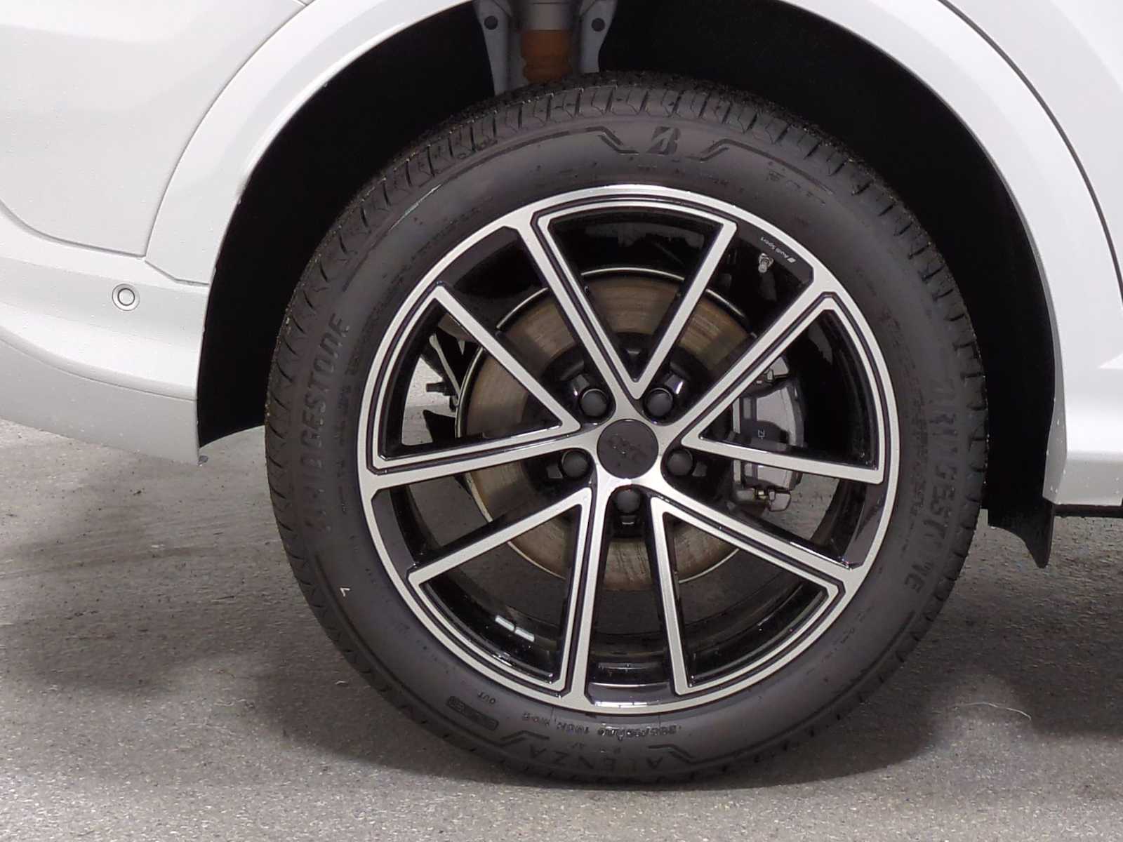 Thumbnail: 2026 Audi Q5 - 36