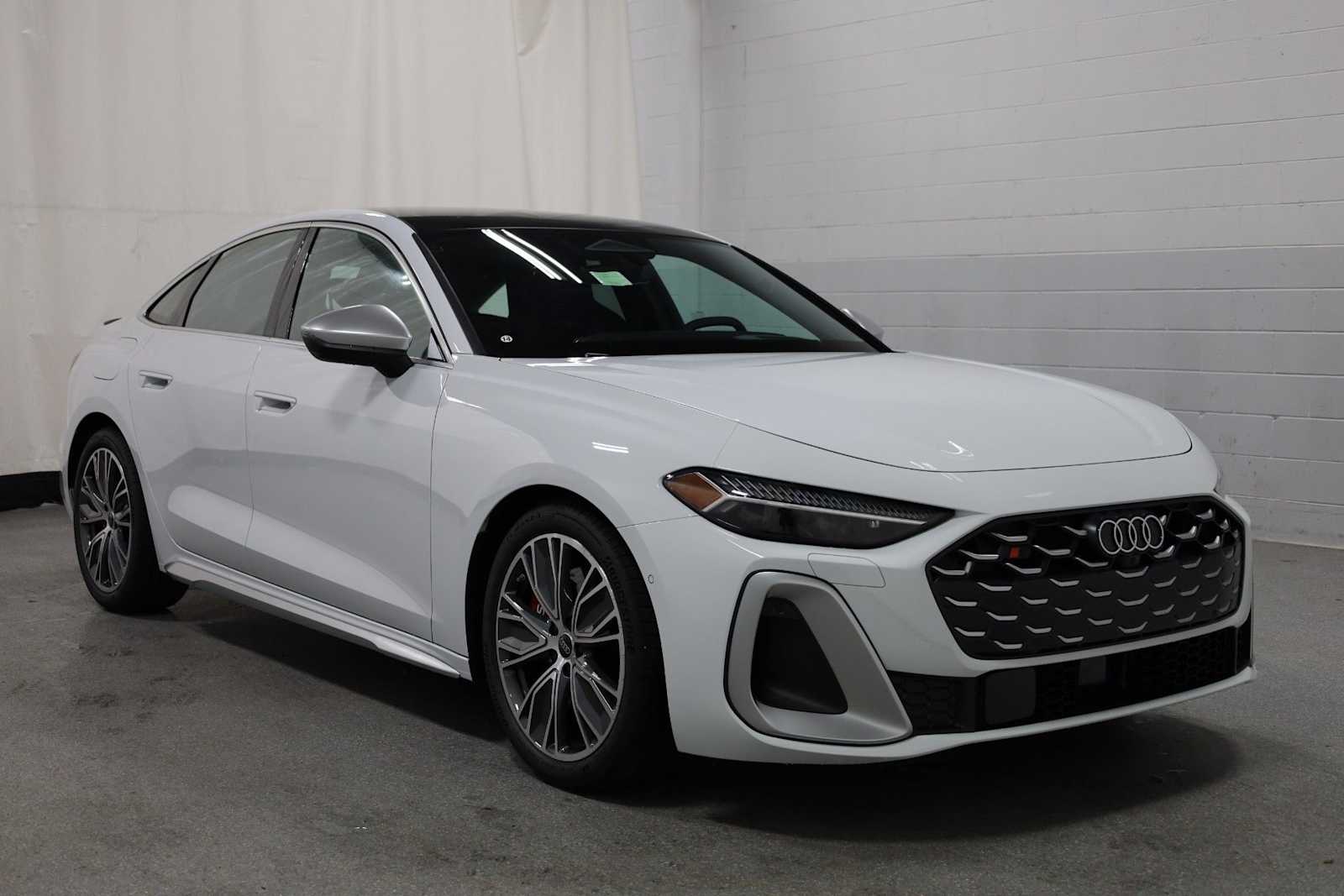 Thumbnail: 2025 Audi S5 - 13