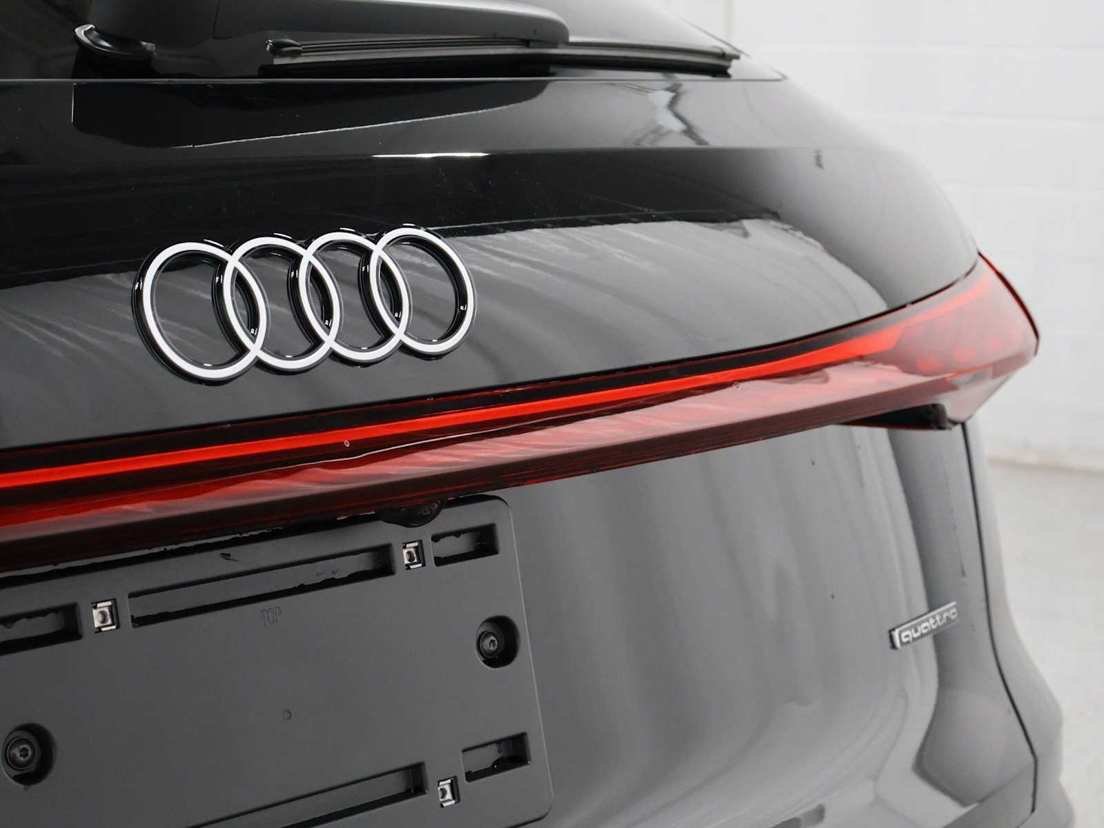 Thumbnail: 2026 Audi Q5 - 8