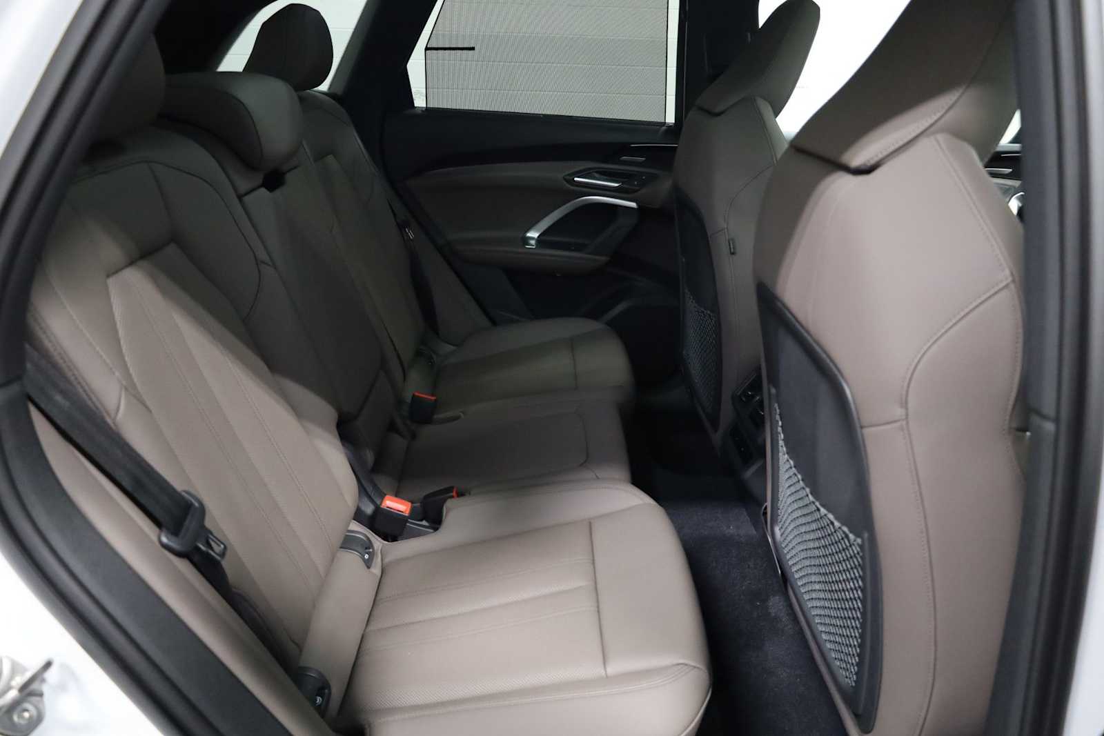 Thumbnail: 2025 Audi Q5 - 35