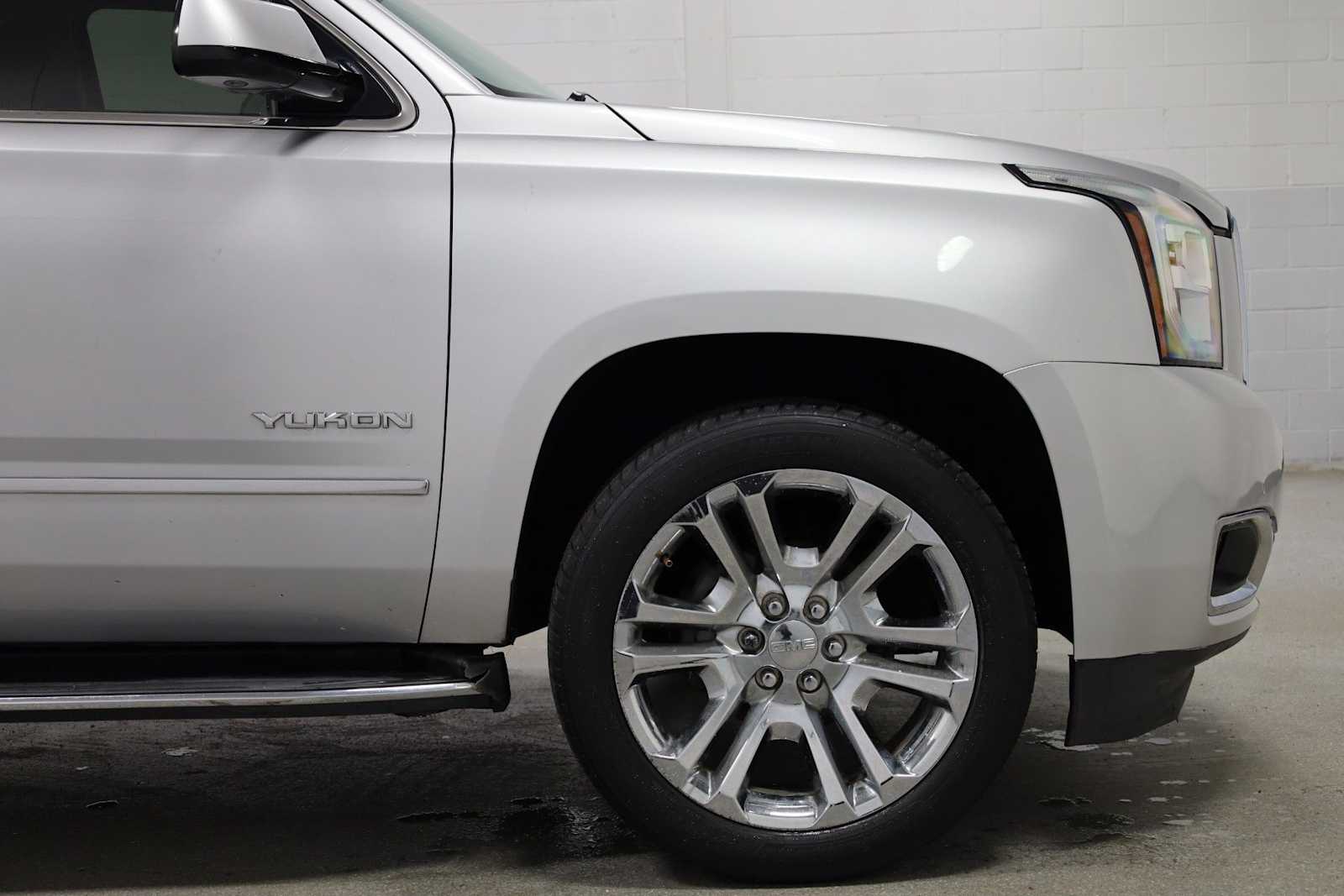 Thumbnail: 2017 GMC Yukon - 11