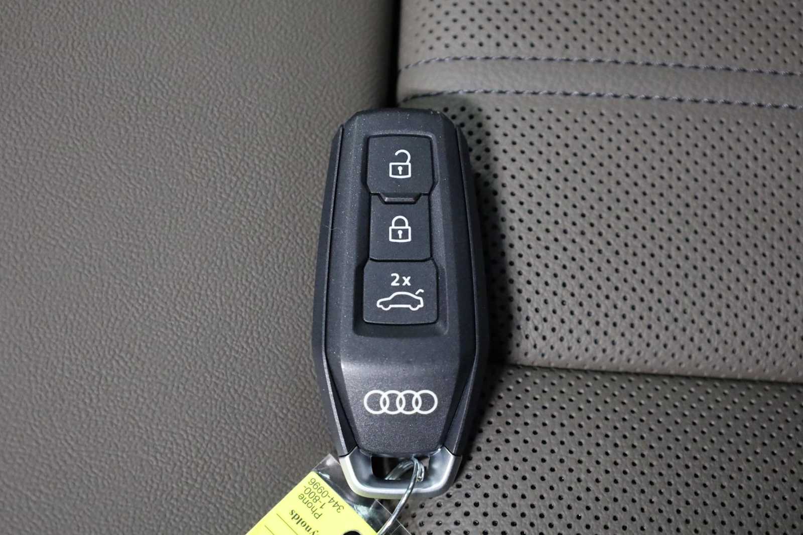 Thumbnail: 2025 Audi Q5 - 41