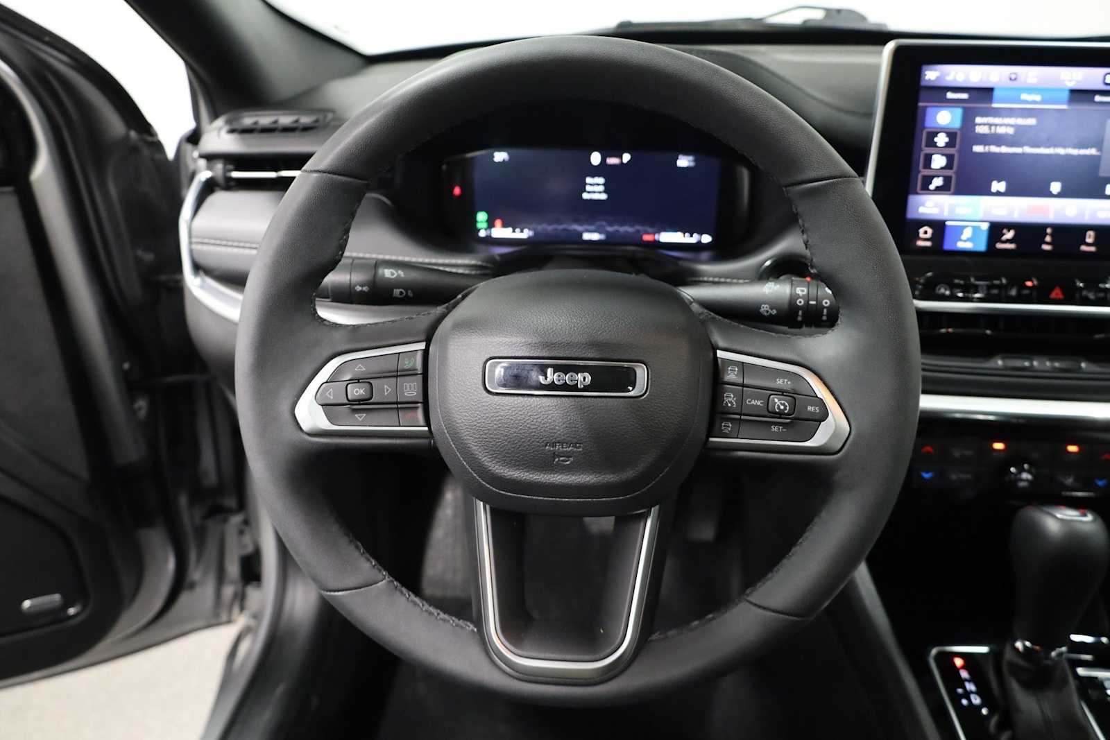 Thumbnail: 2023 Jeep Compass - 23