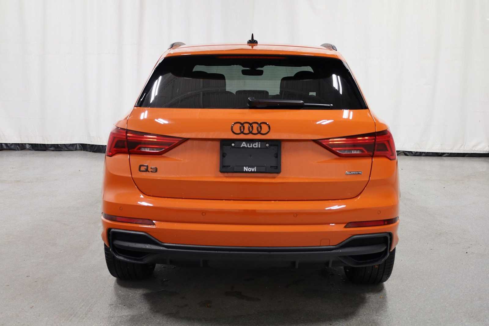 Thumbnail: 2025 Audi Q3 - 7