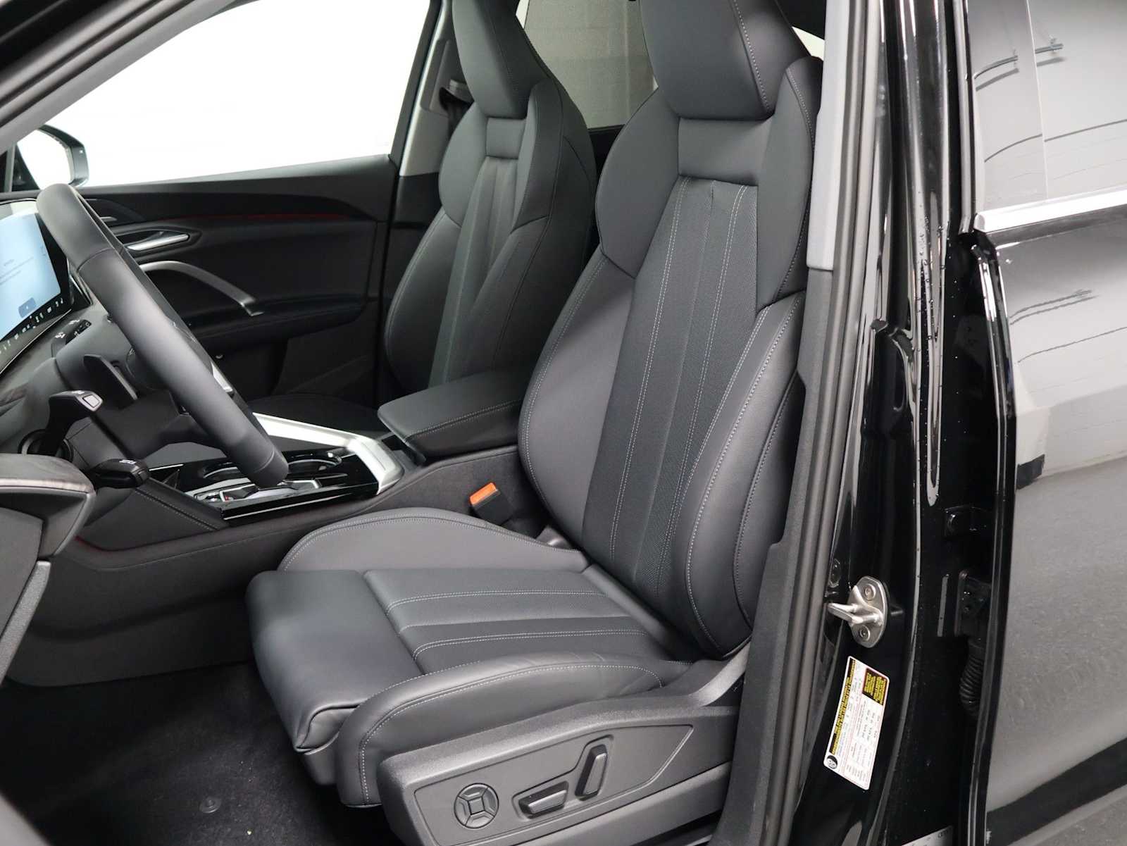 Thumbnail: 2026 Audi Q5 - 5