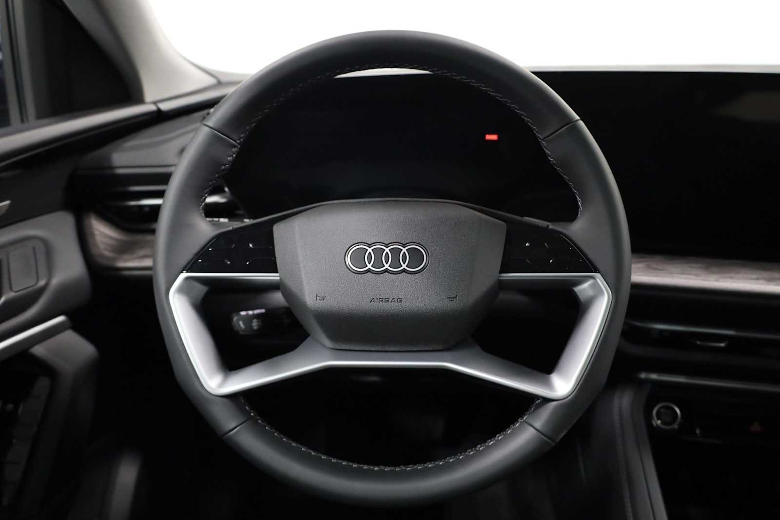 Thumbnail: 2025 Audi Q5 - 23