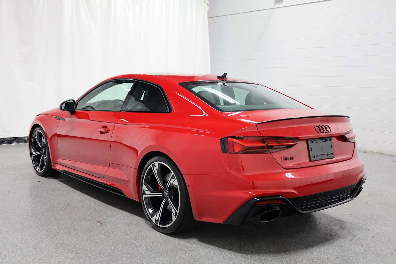 2022 Audi RS 5 photo 3