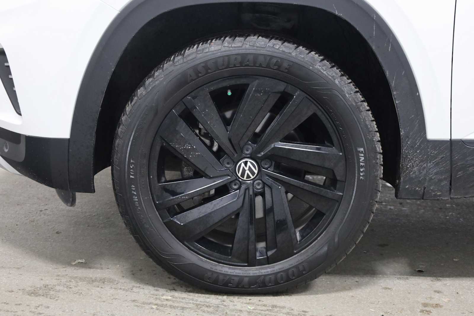 Thumbnail: 2023 Volkswagen Atlas - 35