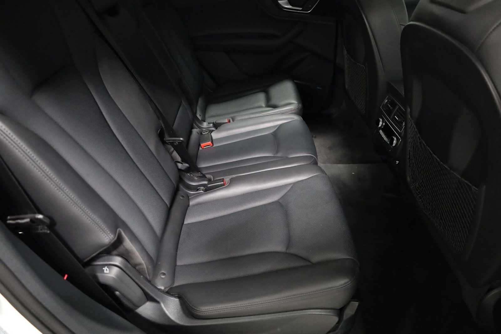 Thumbnail: 2018 Audi Q7 - 34