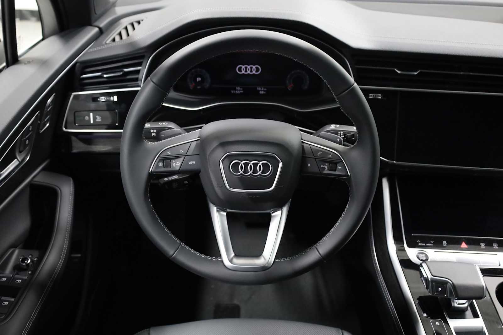 Thumbnail: 2025 Audi Q7 - 24
