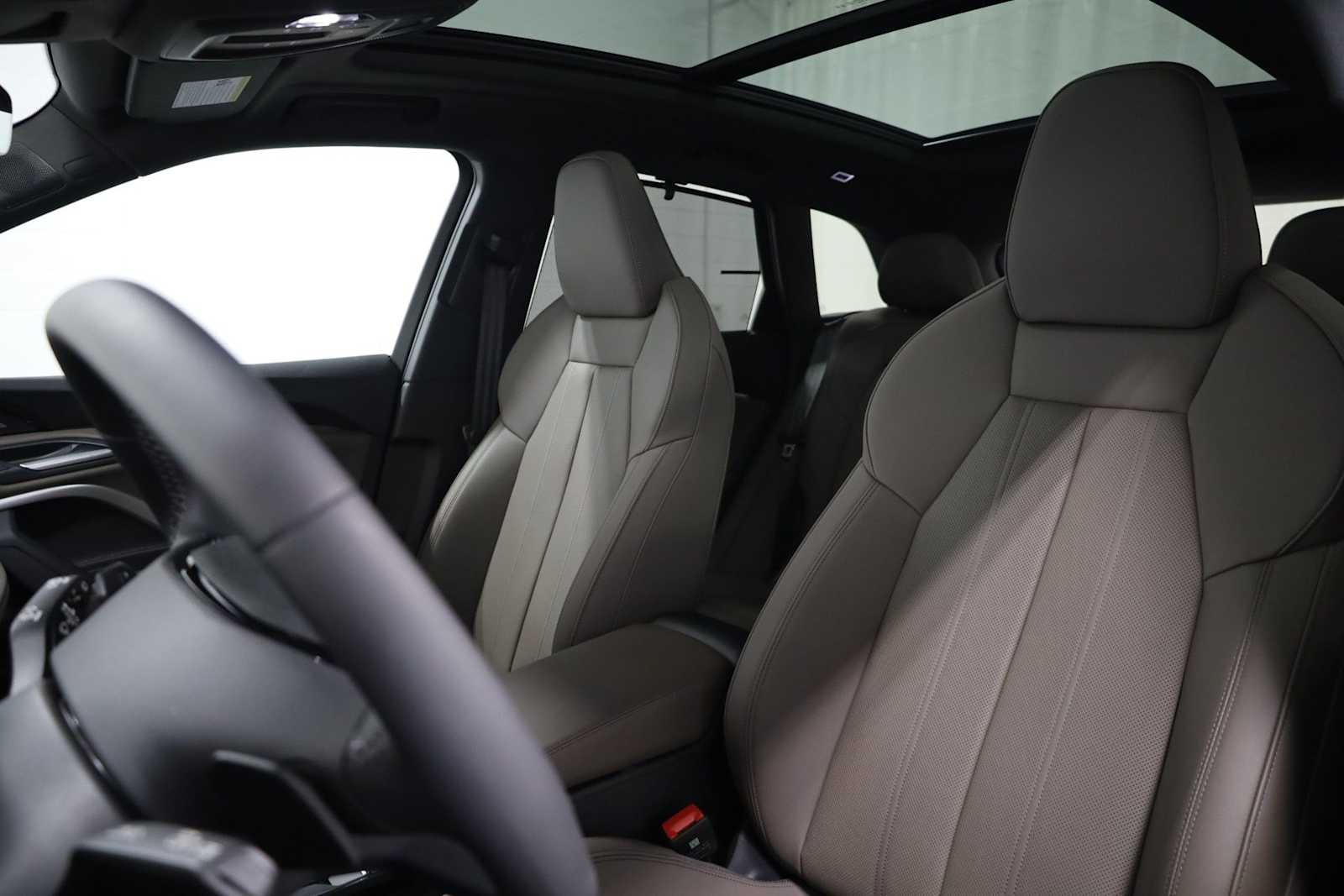 Thumbnail: 2025 Audi Q5 - 5