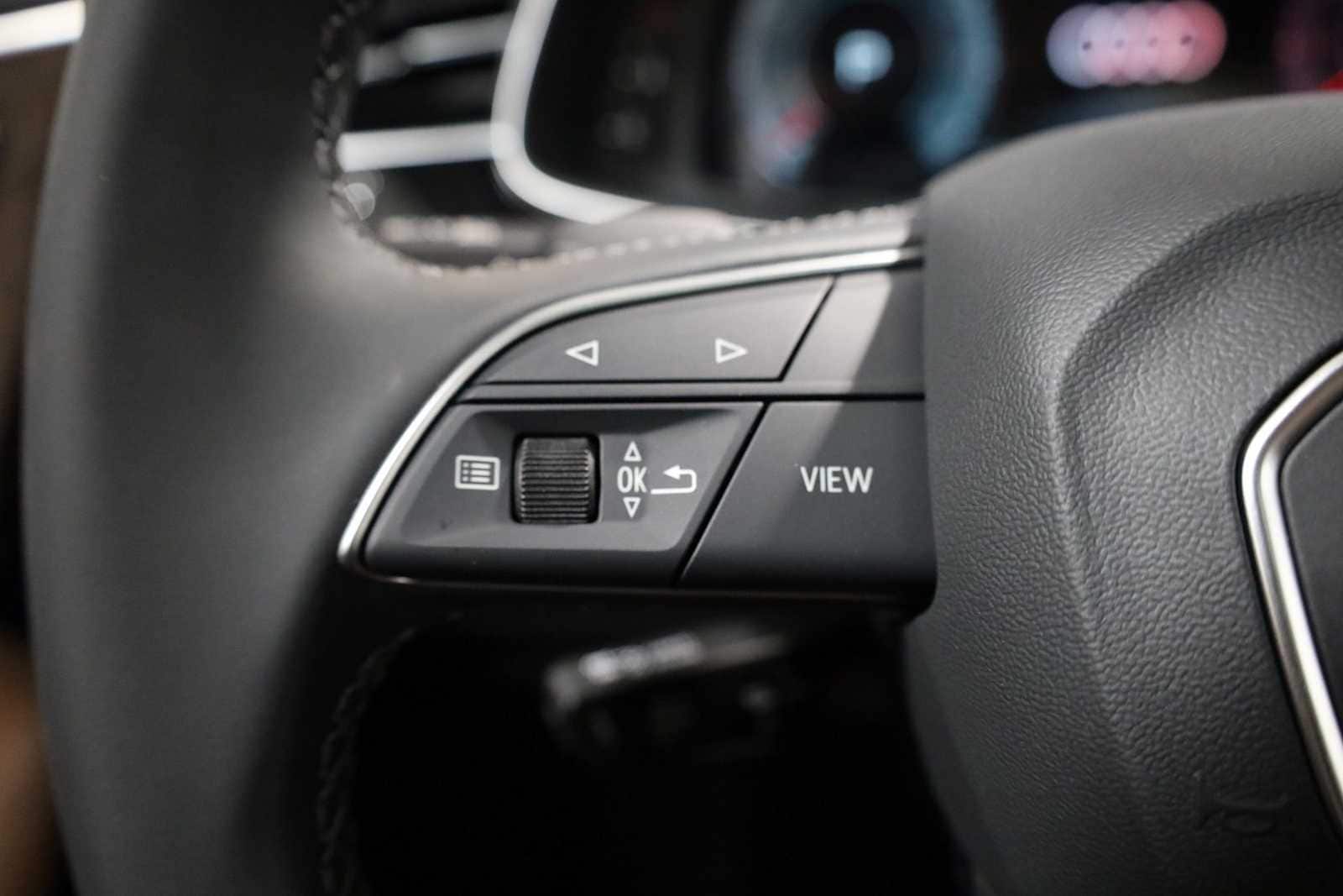 Thumbnail: 2026 Audi Q8 - 24