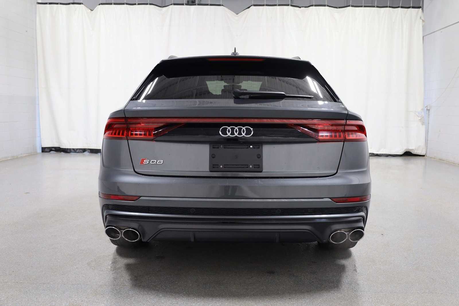 Thumbnail: 2023 Audi SQ8 - 7