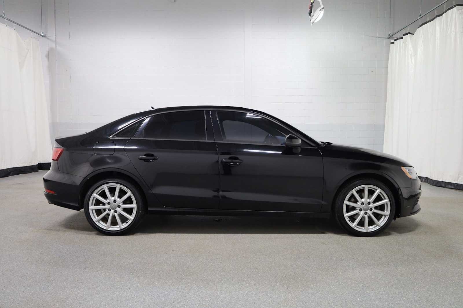 Thumbnail: 2016 Audi A3 - 10