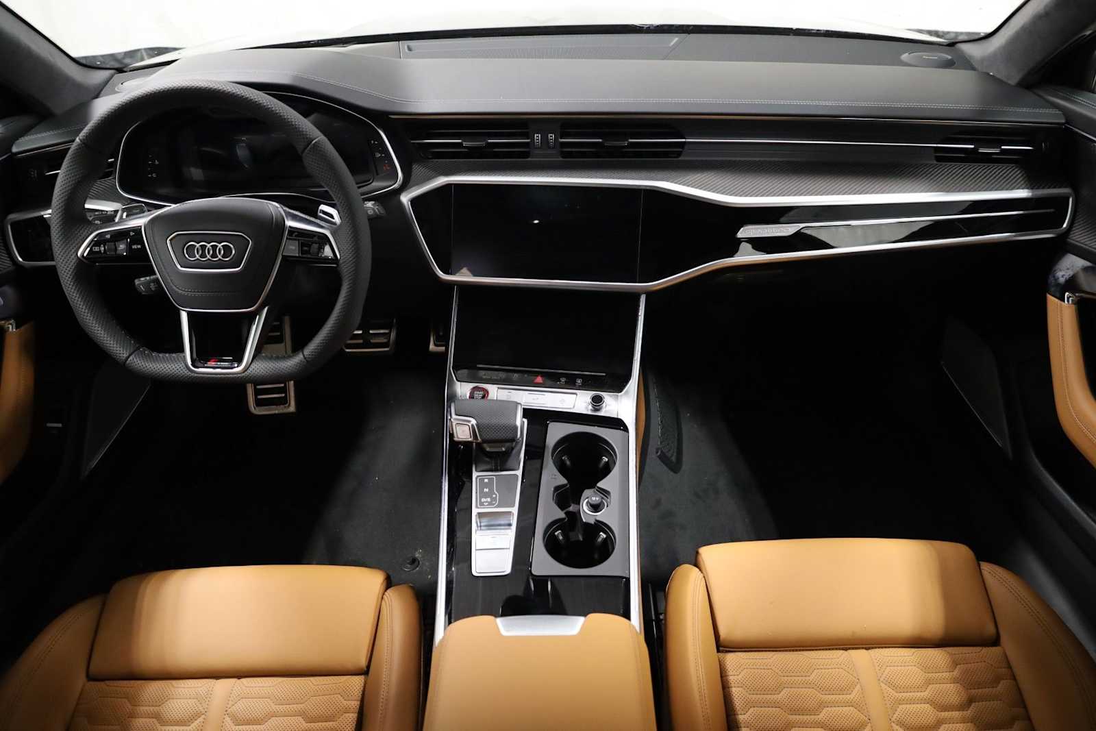 Thumbnail: 2026 Audi RS 6 - 24