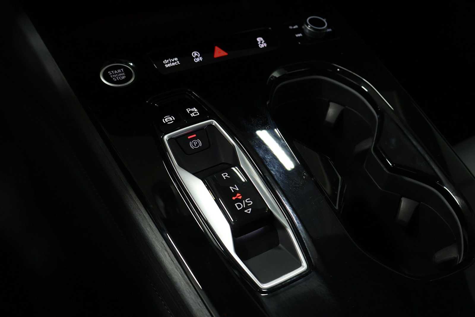 Thumbnail: 2025 Audi A5 - 25