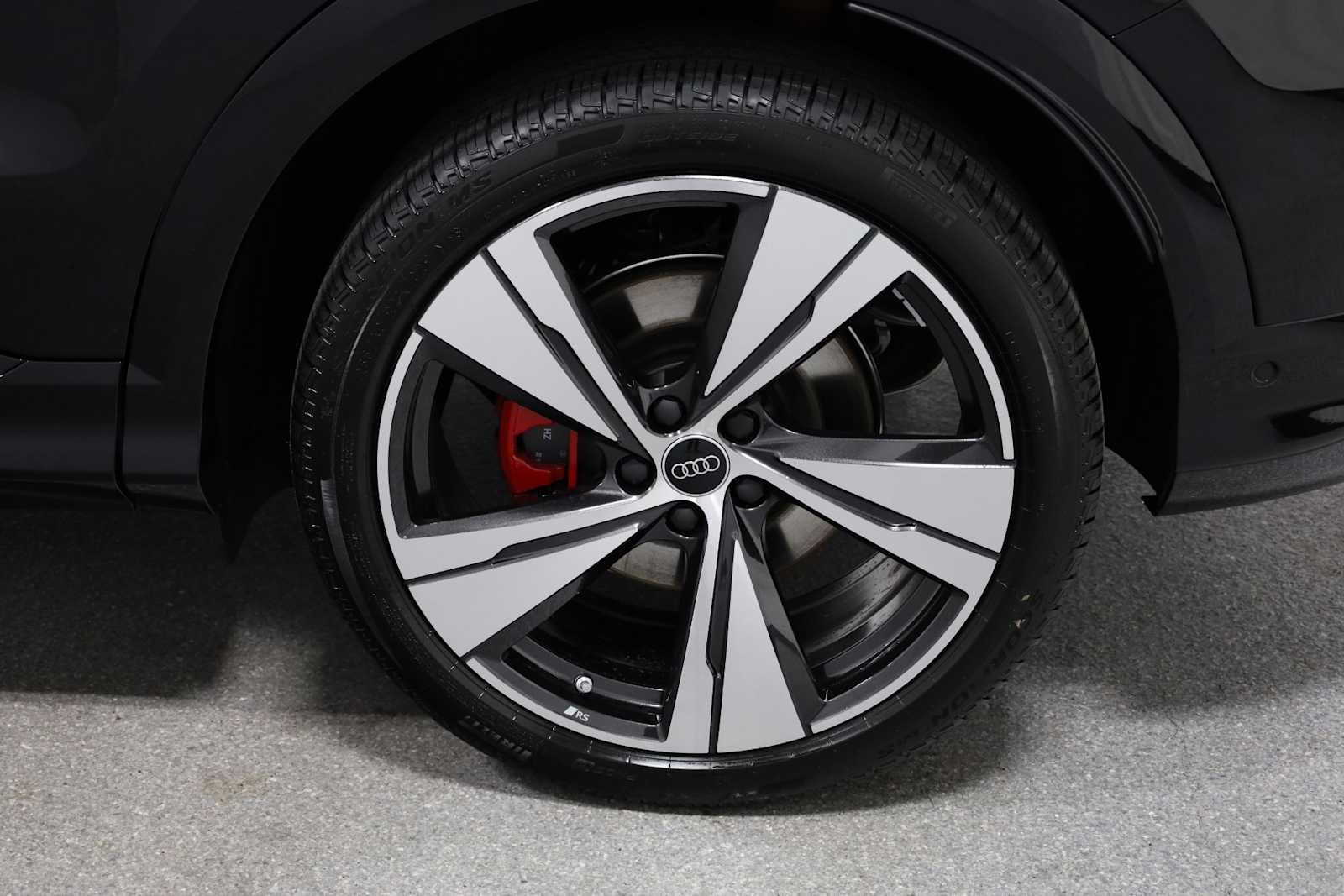 Thumbnail: 2025 Audi SQ5 - 37