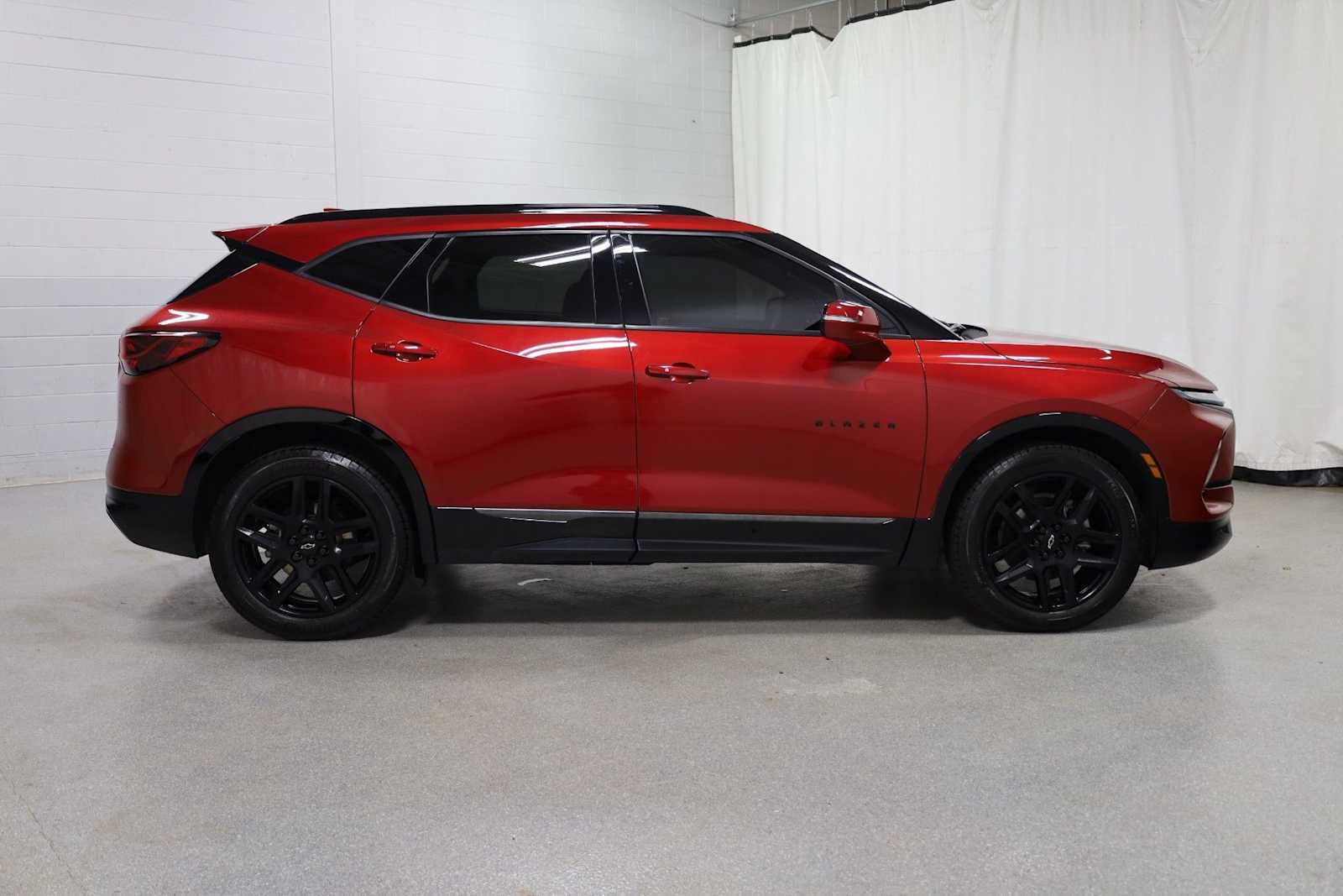 Thumbnail: 2023 Chevrolet Blazer - 9