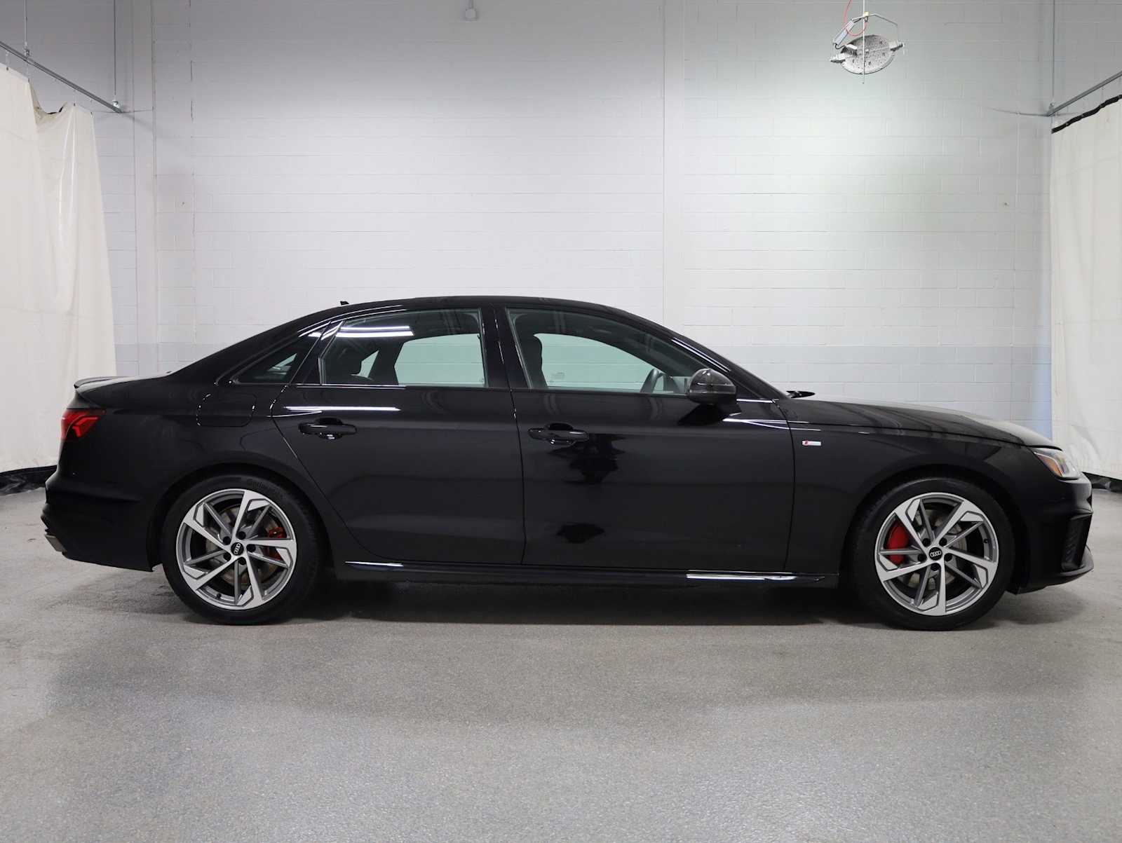 Thumbnail: 2023 Audi A4 - 10