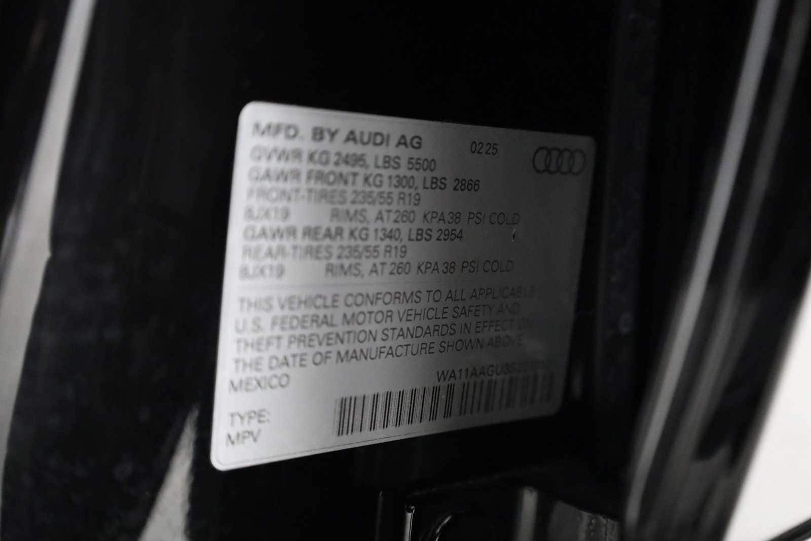 Thumbnail: 2025 Audi Q5 - 41