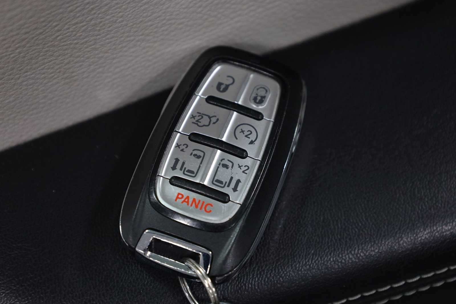 Thumbnail: 2021 Chrysler Pacifica - 39