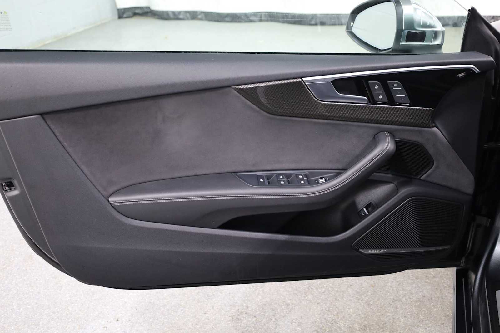 Thumbnail: 2023 Audi S5 - 16