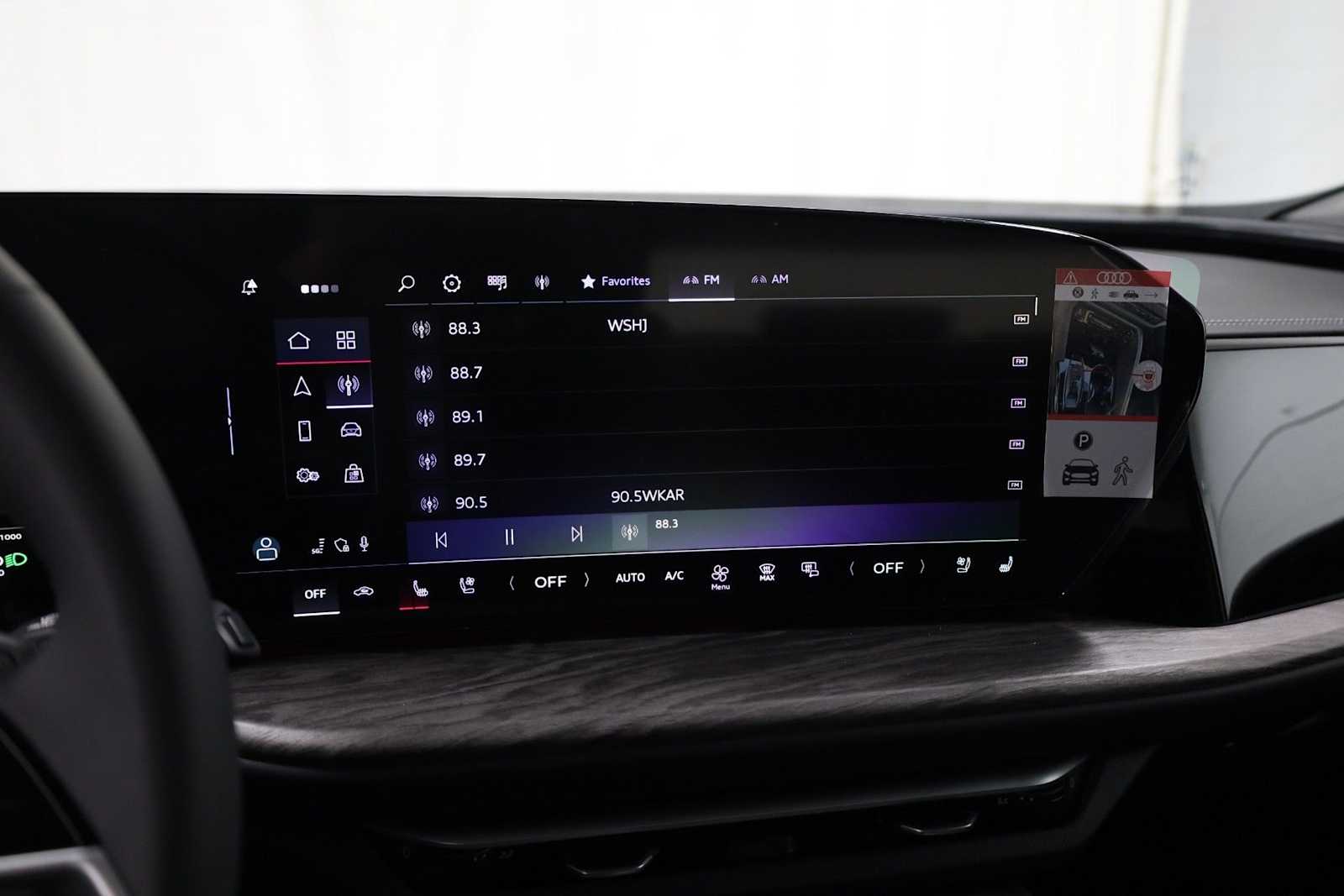 Thumbnail: 2025 Audi Q5 - 30