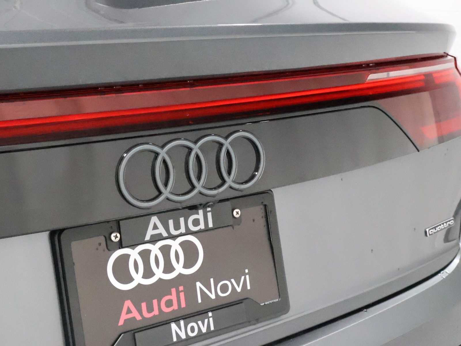 Thumbnail: 2026 Audi Q8 - 8