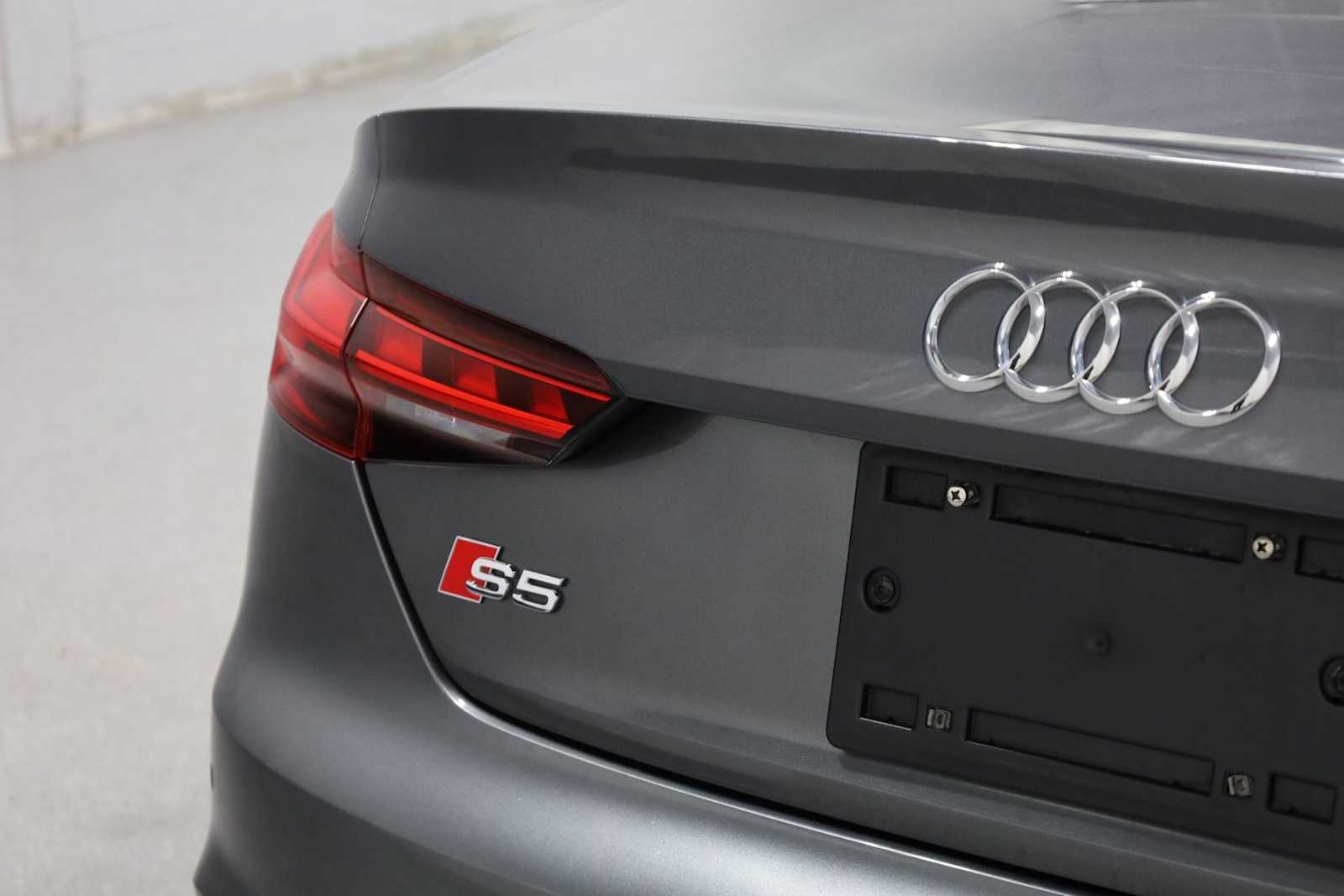 Thumbnail: 2023 Audi S5 - 8