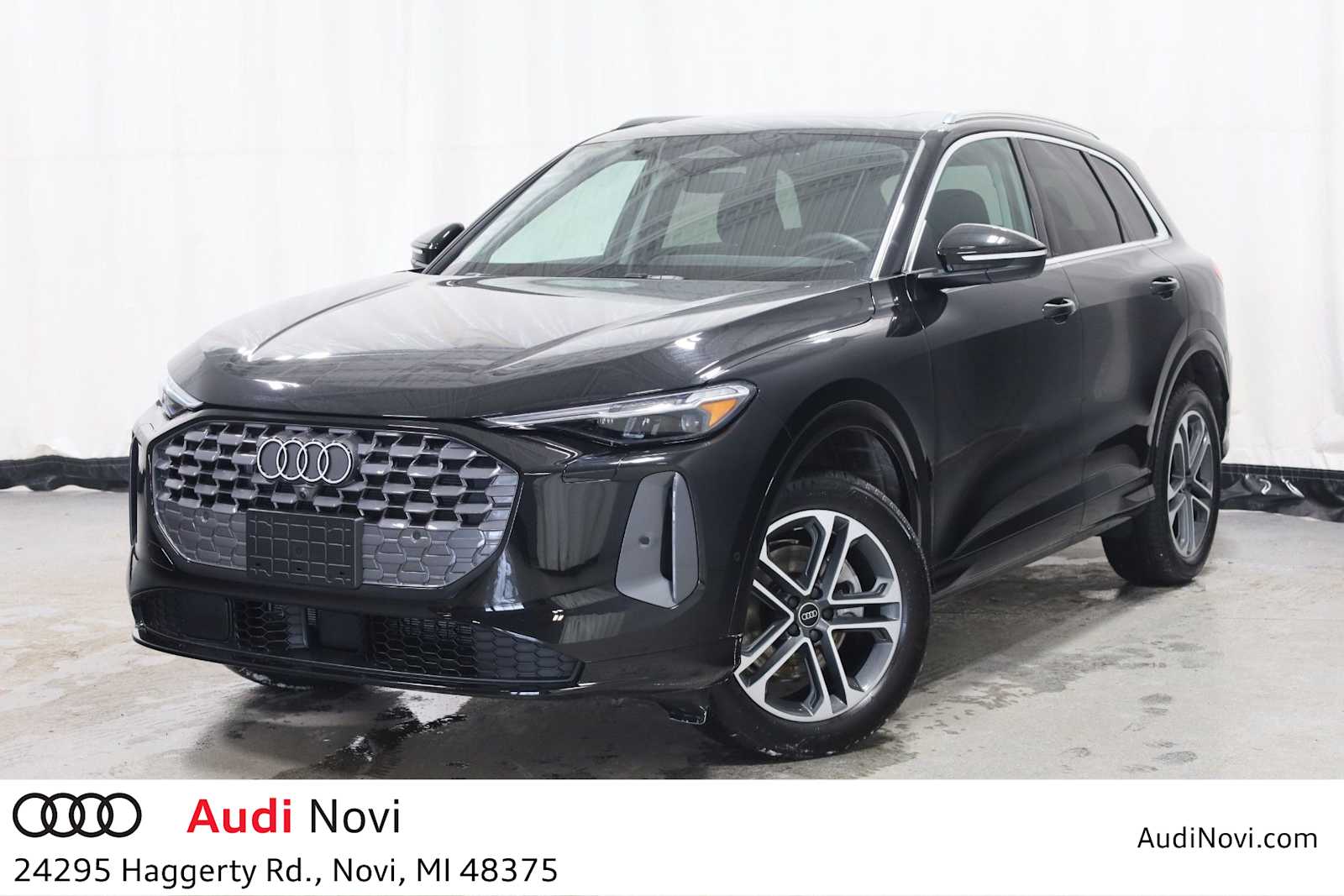 Thumbnail: 2025 Audi Q5 - 1