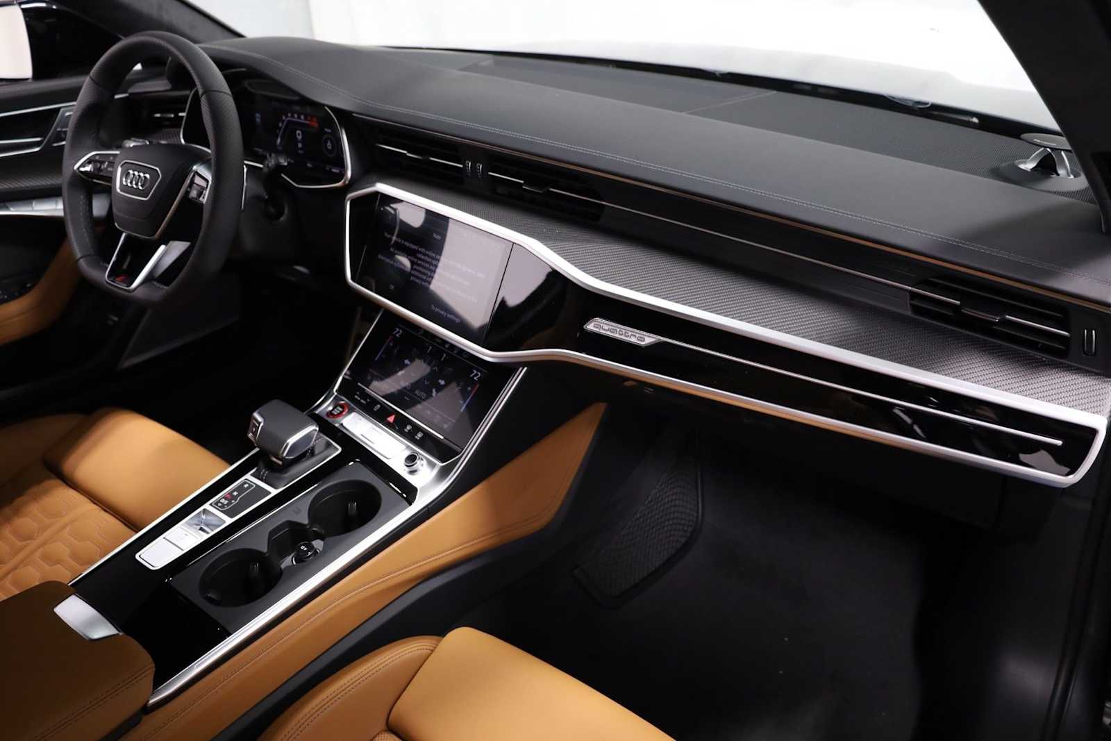 Thumbnail: 2026 Audi RS 6 - 6