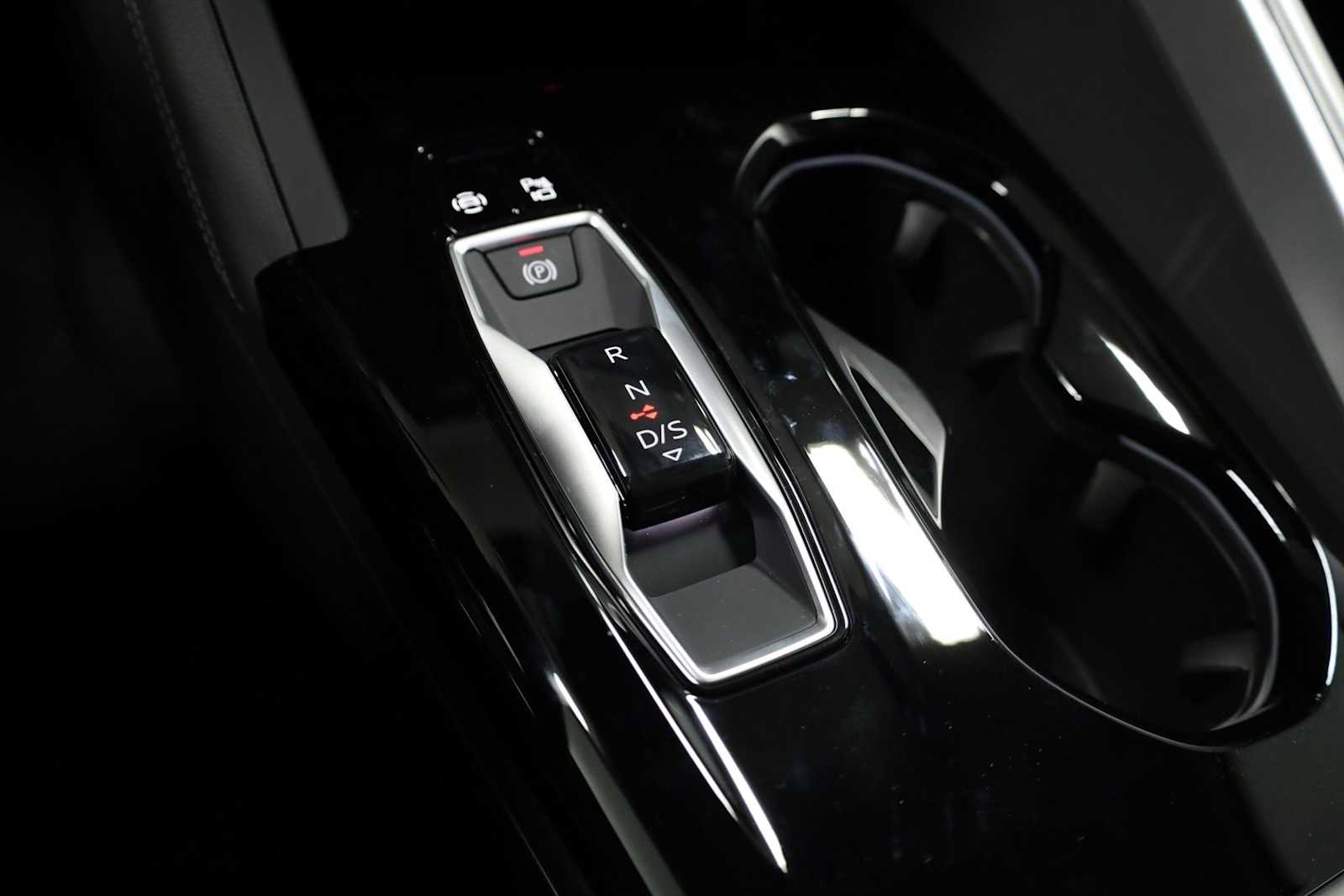 Thumbnail: 2025 Audi Q5 - 27