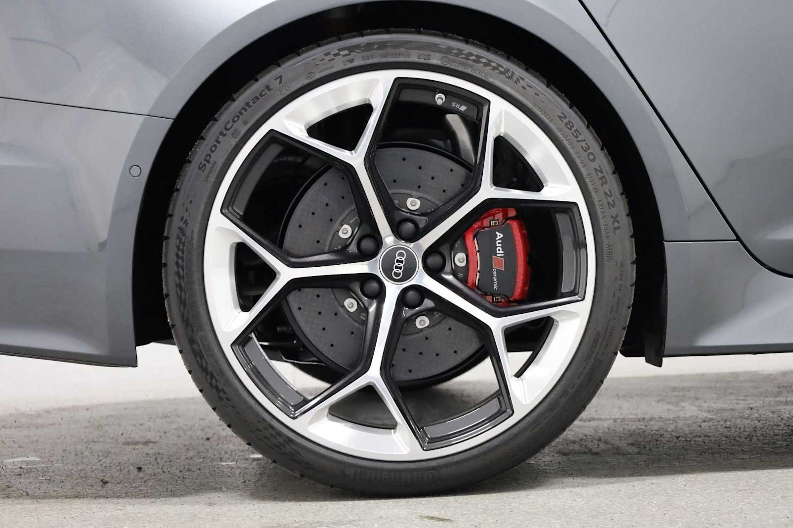 Thumbnail: 2026 Audi RS 6 - 36