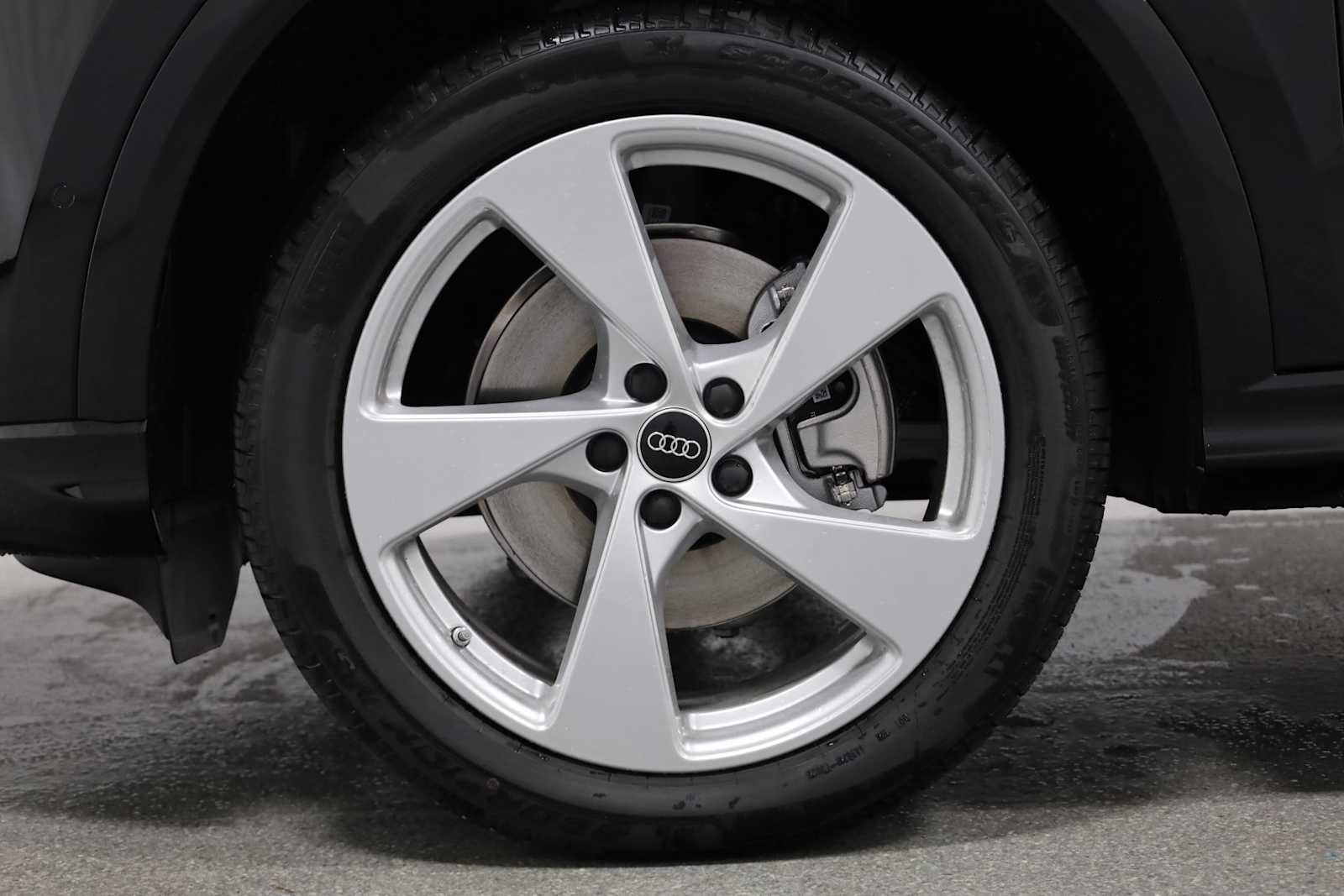 Thumbnail: 2025 Audi Q5 - 37