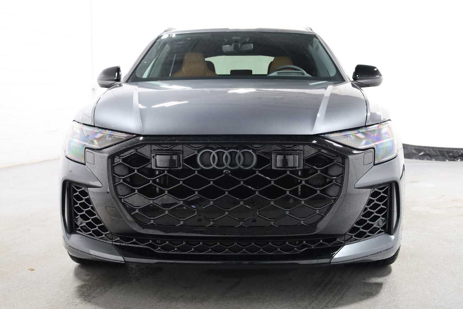 Thumbnail: 2025 Audi RS Q8 - 6