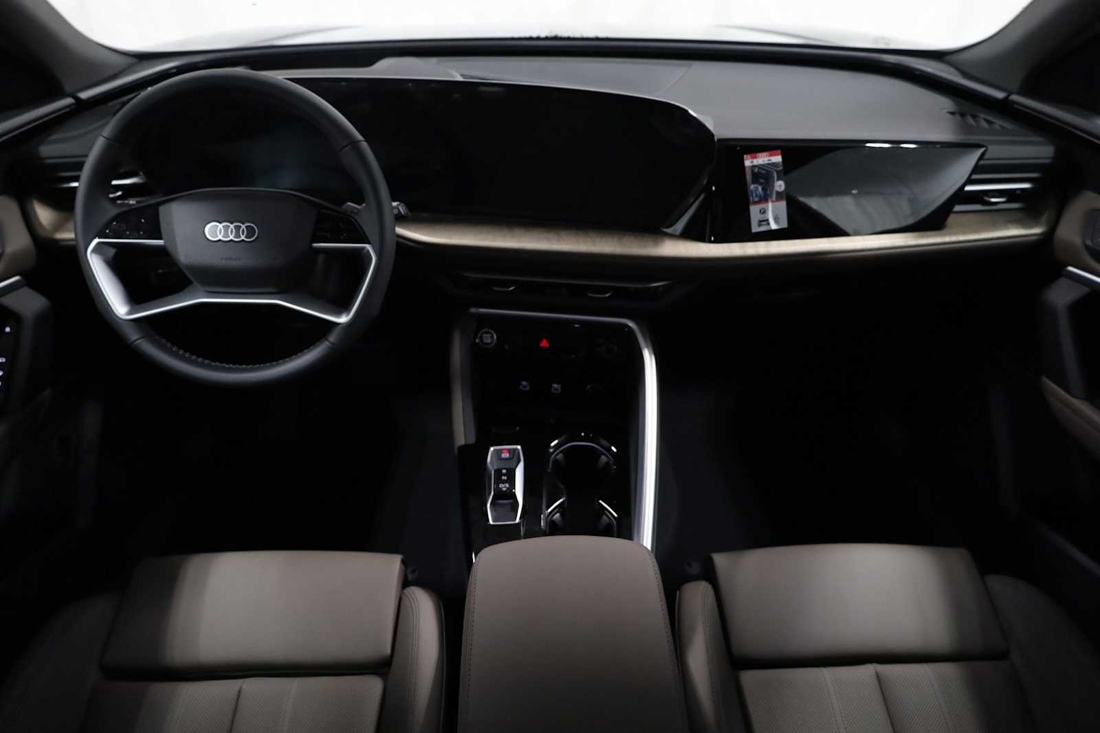 Thumbnail: 2025 Audi Q5 - 24