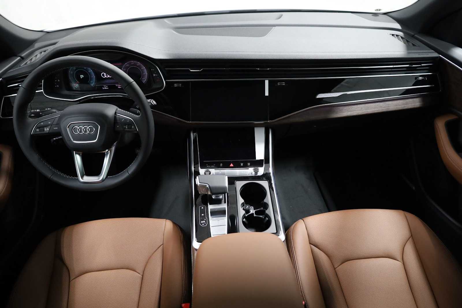 Thumbnail: 2026 Audi Q8 - 22