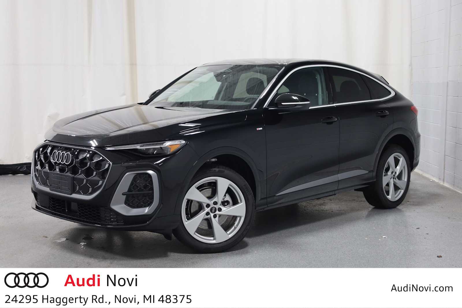 Thumbnail: 2025 Audi Q5 - 1