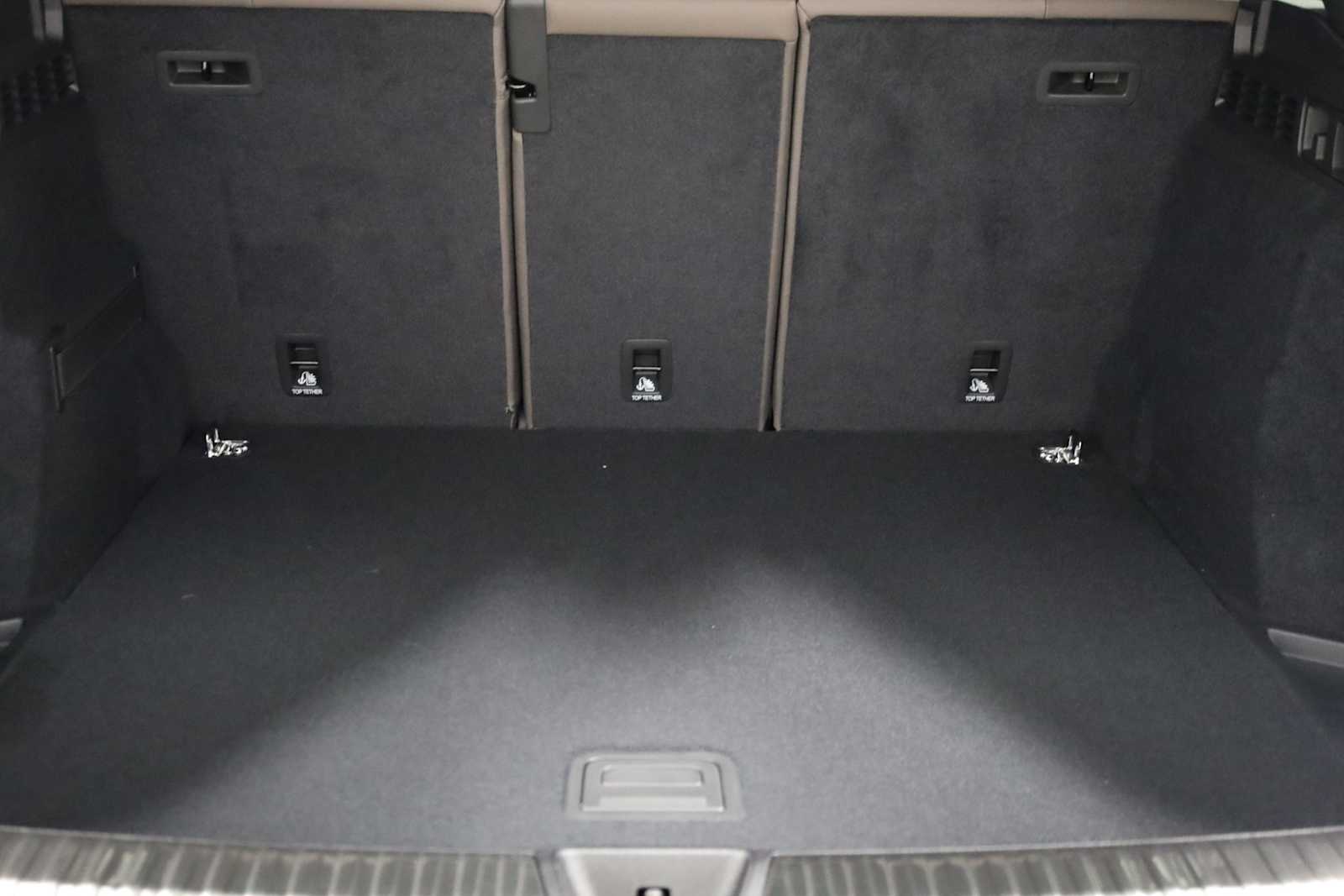 Thumbnail: 2025 Audi Q5 - 38