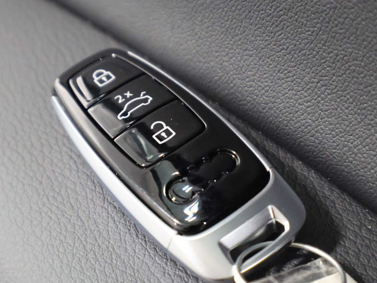 Thumbnail: 2026 Audi Q7 - 40