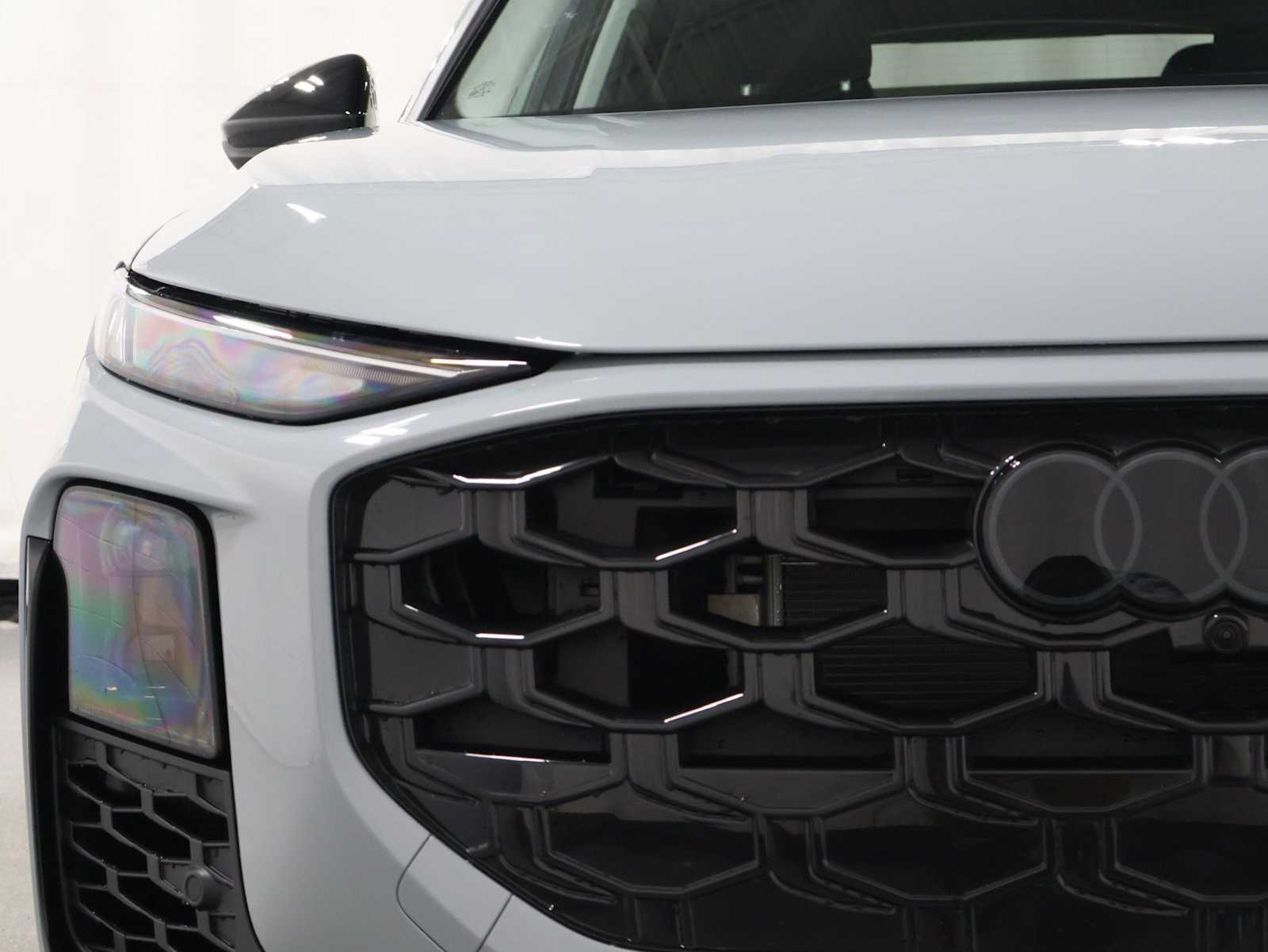 Thumbnail: 2026 Audi Q3 - 15