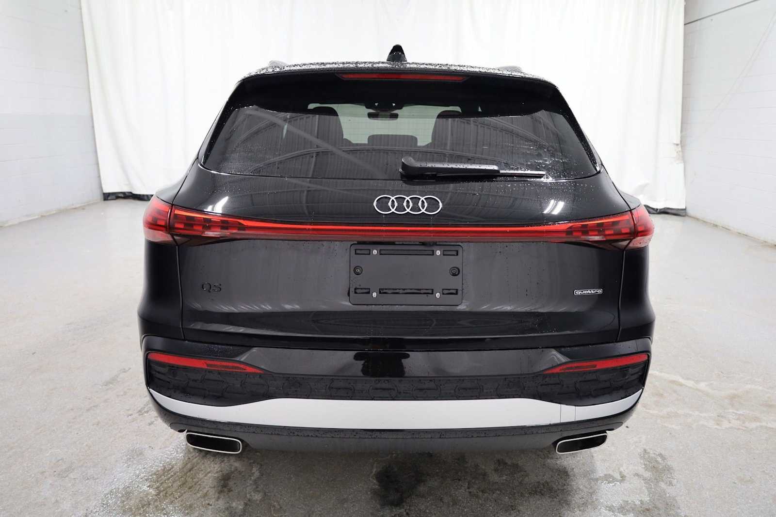 Thumbnail: 2025 Audi Q5 - 7