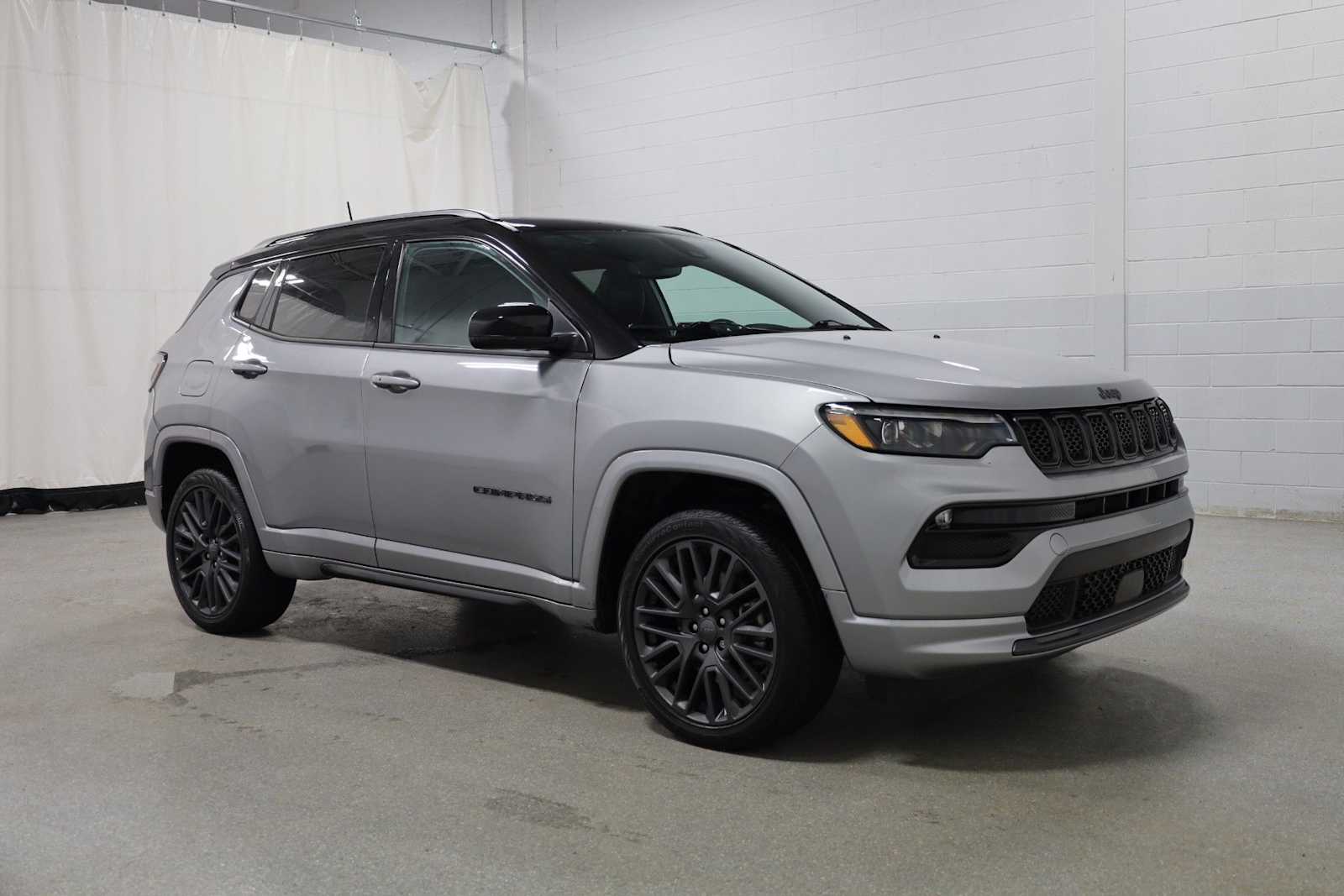 Thumbnail: 2023 Jeep Compass - 13