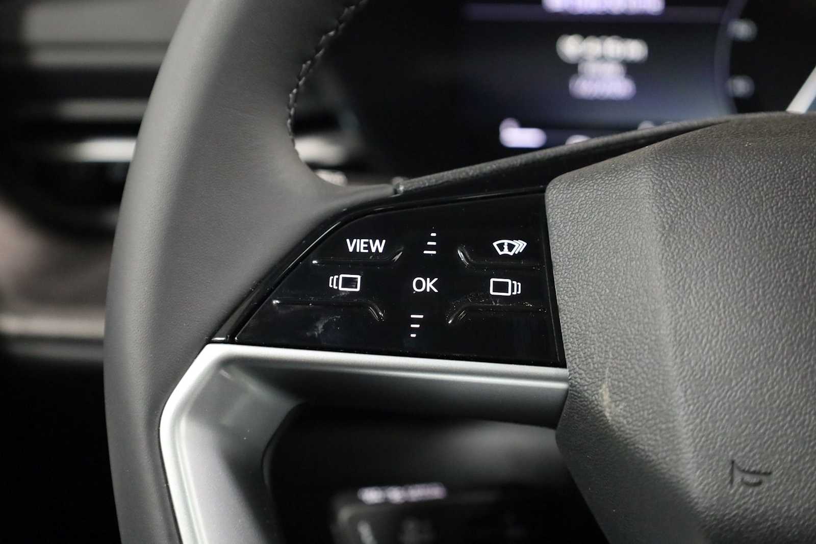 Thumbnail: 2025 Audi Q5 - 25