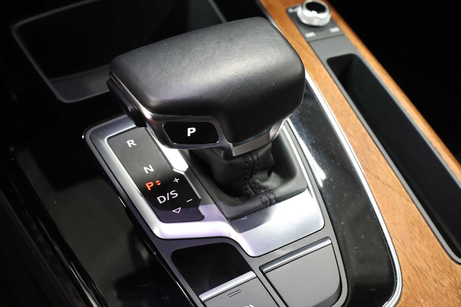 Thumbnail: 2023 Audi Q5 - 26